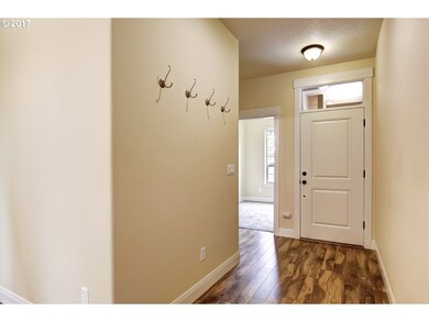 19644 SW Sharoaks Dr, Beaverton, OR 97003 - photo 5