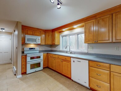 127AlbionRd-Windham-05