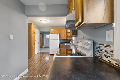 608 Vernon Ave, Lansing, MI 48910 - photo 5