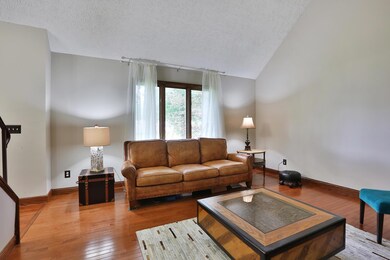 3212-Oak-Spring-06