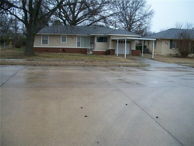 2114 N Union Ave, Shawnee, OK 74804 - photo 2