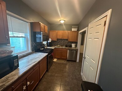 48 E St, Lowell, MA 01851 - photo 5