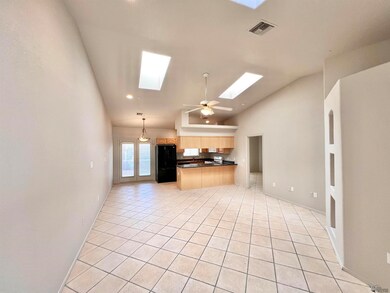 10677 E 35th St unit II, Yuma, AZ 85365 - photo 7