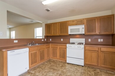 3639 Fuller Bluff Dr, Spring, TX 77386 - photo 7