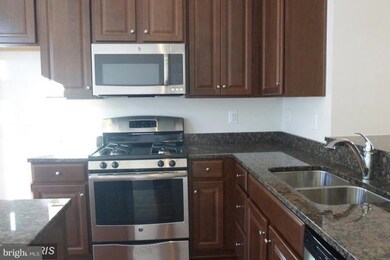 7474 Singers Way, Elkridge, MD 21075 - photo 4