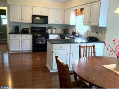 8 Stockton Dr, Cranbury, NJ 08512 - photo 3