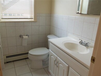 1470 Newport Ave unit 1, Pawtucket, RI 02861 - photo 5