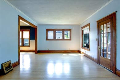 1011 6th Ave, Eau Claire, WI 54703 - photo 3