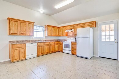 209 Blue Bell Ct, Weatherford, TX 76088 - photo 5