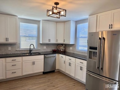 522 E Main St, Peru, IN 46970 - photo 2