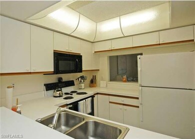 101 Wading Bird Cir unit 102, Naples, FL 34110 - photo 2