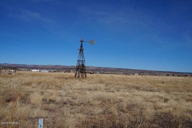 2300 W Santa fe Rd, Paulden, AZ 86334 - photo 2