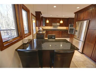 Eat-In area in kitchen.