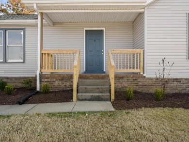 978 Long Beech Dr, Clarksville, TN 37042 - photo 5