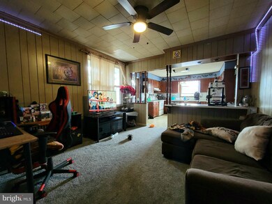 416 E Union St, Tamaqua, PA 18252 - photo 2