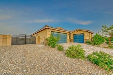 Beautiful nearly new 2018, 2546 sq ft single story