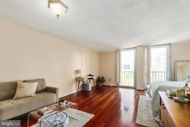 The Carlton unit 939, Arlington, VA 22204 - photo 5