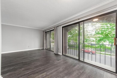 T 1230 Ashland Ave00013