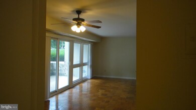 3120 Brinkley Rd unit 104, Temple Hills, MD 20748 - photo 5