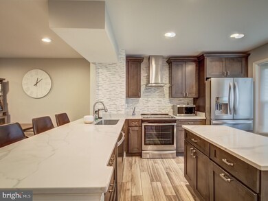 6312 Mary Todd Ct, Centreville, VA 20121 - photo 5