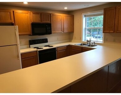 92 Berrington Rd unit 92, Leominster, MA 01453 - photo 5