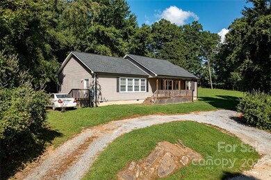 149 Brevard Knoll Dr, Hendersonville, NC 28792 - photo 3