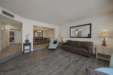 Living Room/Dining Room