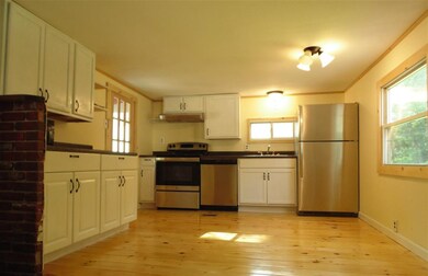 27 Whittemore St, Hillsborough, NH 03244 - photo 6