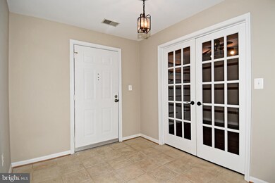 4500 Chaucer Way unit 401, Owings Mills, MD 21117 - photo 6