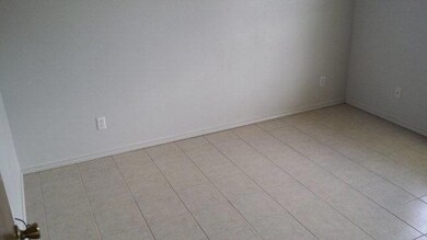 714 S Tennessee Ave, Weslaco, TX 78596 - photo 5