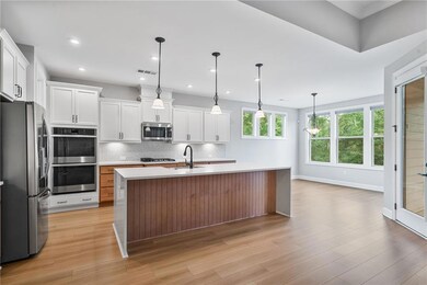 272 Silver Ct, Hoschton, GA 30548 - photo 4