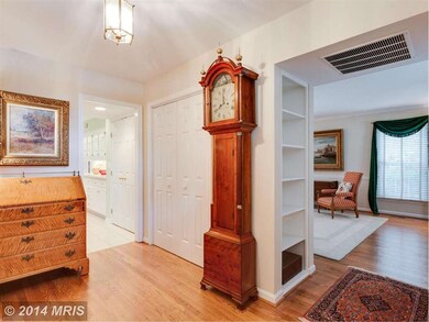 527 W Main St, Purcellville, VA 20132 - photo 3