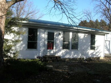 408 W Monroe St, Philo, IL 61864 - photo 3