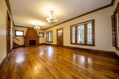 3 Living Room