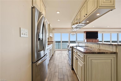 Seagate Colony unit 802, Virginia Beach, VA 23451 - photo 4