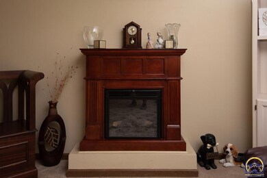 3808 SW Nottingham Rd, Topeka, KS 66610 - photo 5