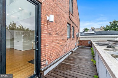 1228 31st St NW unit 5, Washington, DC 20007 - photo 5