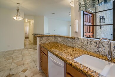 Kitchen's flow to dining & Hall