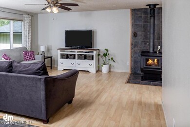 05-Living Room_DMD_4053-Edit