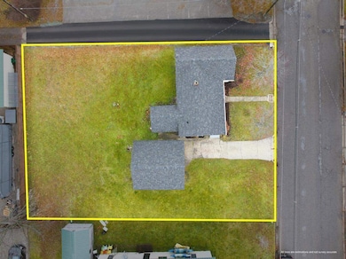 412 Ingalls Ave, Petoskey, MI 49770 - photo 3