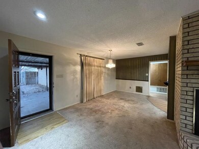 1100 W Russell Ave, Bonham, TX 75418 - photo 6