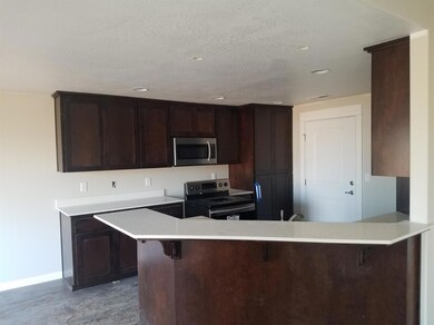 8251 Dime Ln, White City, OR 97503 - photo 5