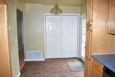 9020 Rowland Dr, Fort Worth, TX 76108 - photo 7