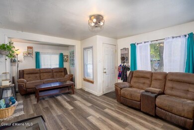 Living Room (1)
