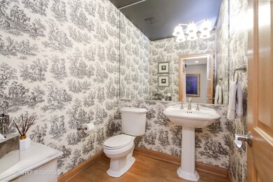 739 S 5th Ave, Des Plaines, IL 60016 - photo 4