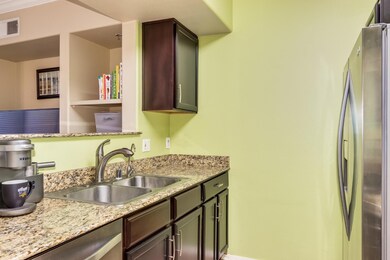 0011-Broadway - 2134 Unit 1061 (10)