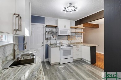 914 E 35th St unit A,B, Savannah, GA 31401 - photo 6