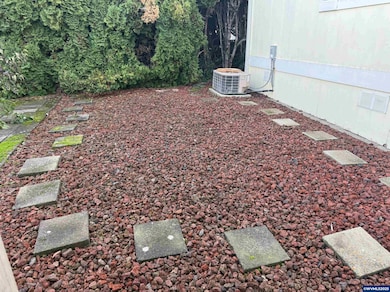 3346 Sunnyview Rd NE, Salem, OR 97301 - photo 2