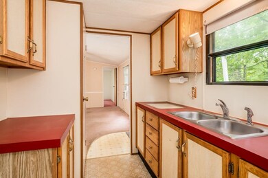 6 Erin Ln, Rochester, NH 03868 - photo 3