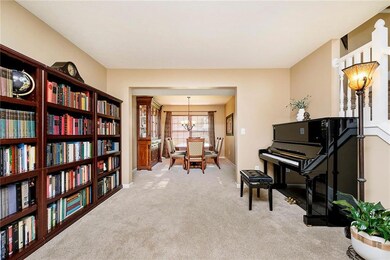 12792 Broncos Dr, Fishers, IN 46037 - photo 4